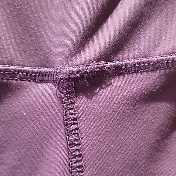 Crane Yoga Wine Colored Pants - Picture 4 of 6